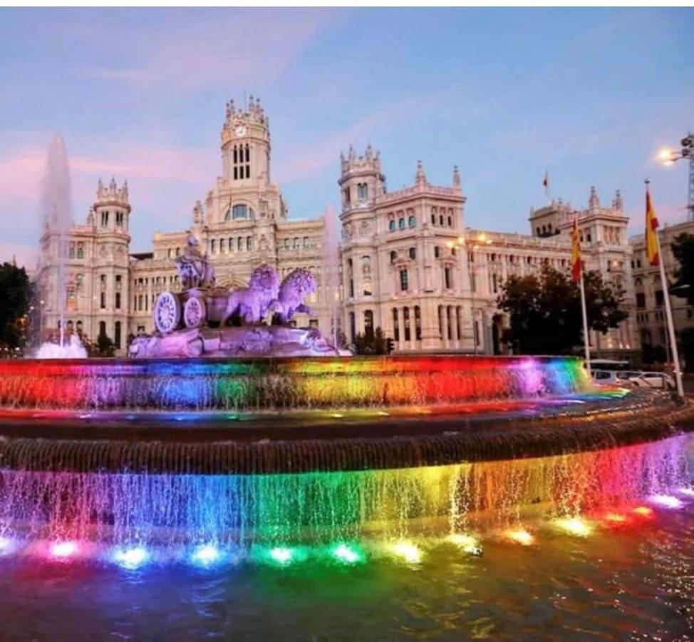 De Madrid A La Luna Екстериор снимка